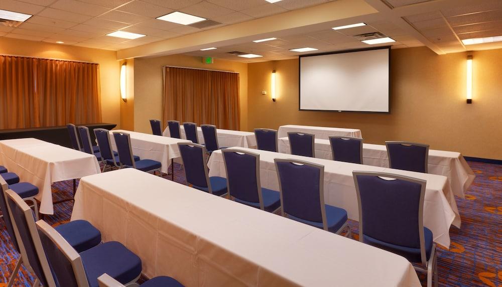 Best Western Plus Provo University Inn Bagian luar foto