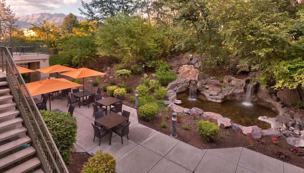 Best Western Plus Provo University Inn Bagian luar foto