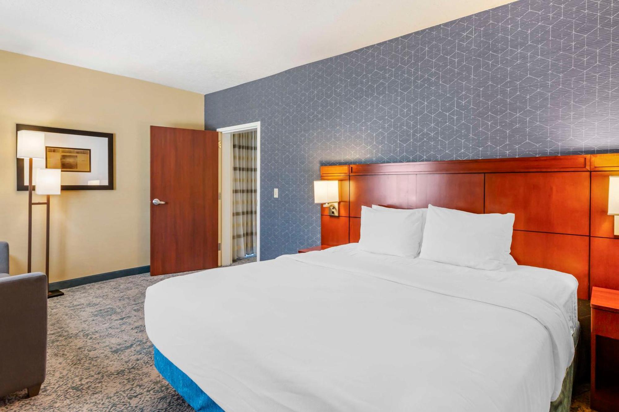 Best Western Plus Provo University Inn Bagian luar foto